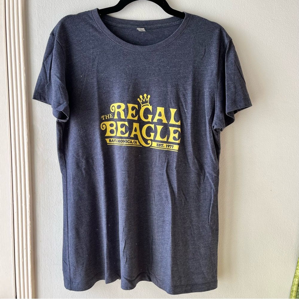 Three’s Company•Regal Beagle TShirt•Sz XL - Picture 9 of 9
